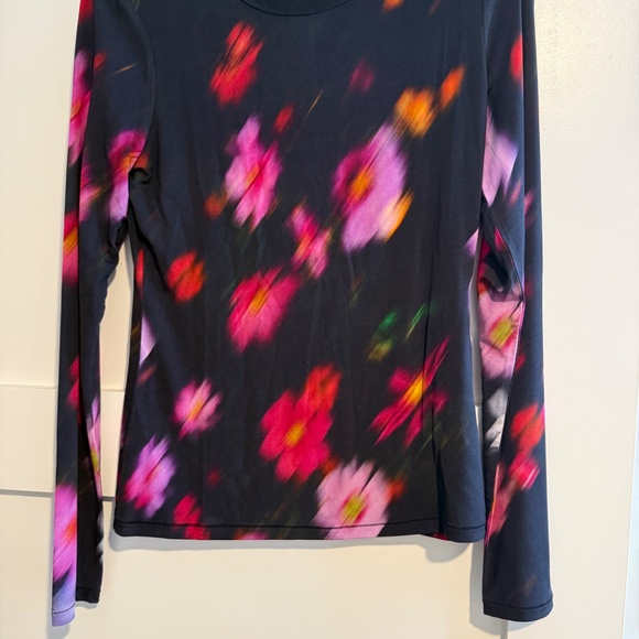 Rag and Bone tshirt - Picture 3 of 3